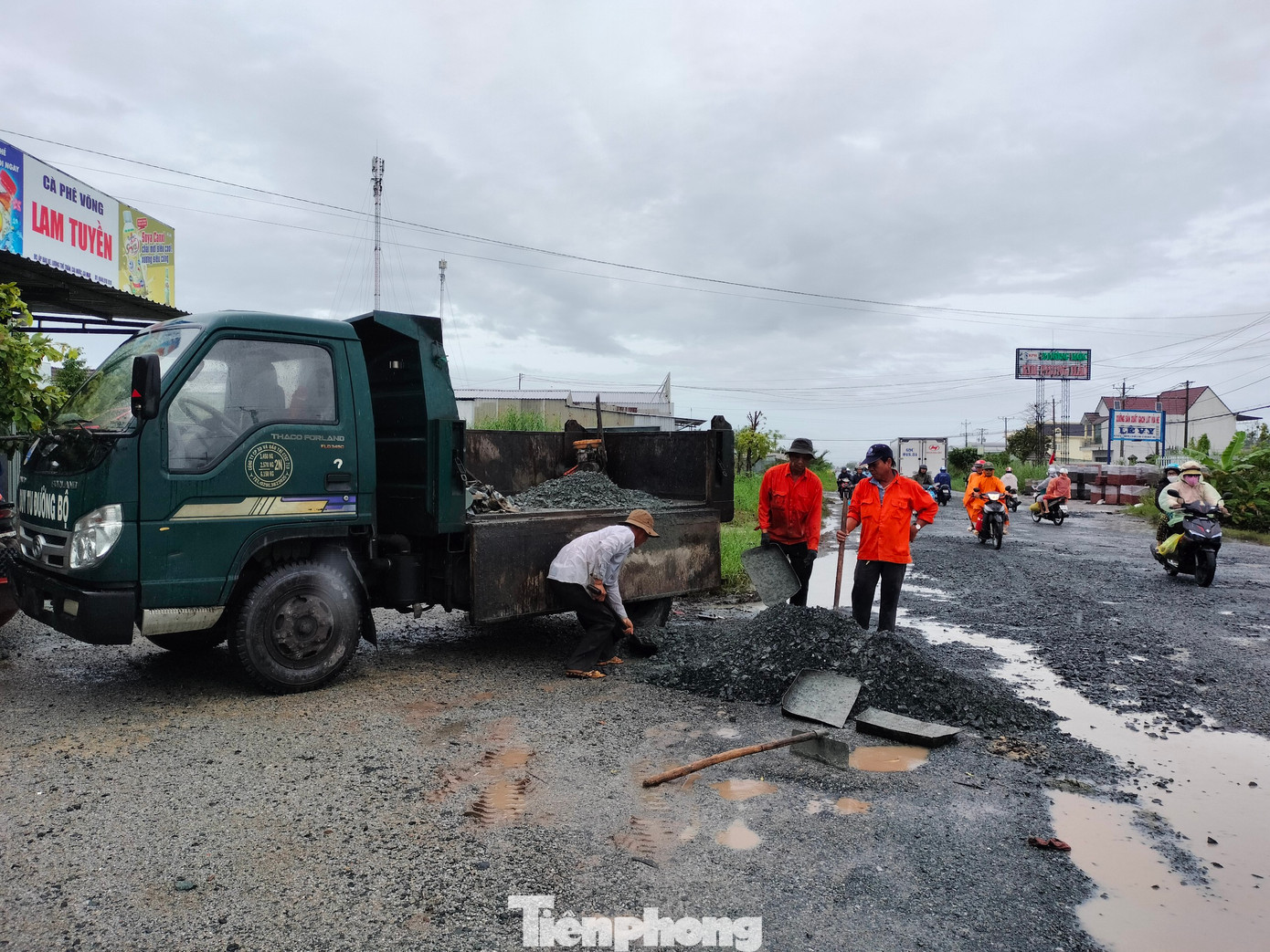 Đơn vị bảo trì đã tổ chức các đợt duy tu, sửa chữa mặt đường.