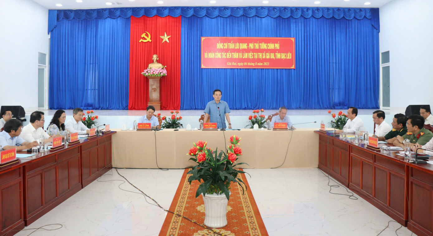Phó Thủ tướng Chính phủ Trần Lưu Quang làm việc tại thị xã Giá Rai. Phó Thủ tướng Chính phủ Trần Lưu Quang làm việc tại thị xã Giá Rai.
