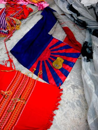 Xôn xao quả cầu 'lạ' khổng lồ rơi xuống Quảng Nam ảnh 4