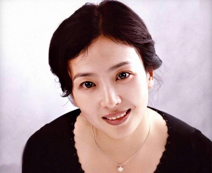 Mẹ của Lưu Diệc Phi là bà Lưu Hiểu Lợi từng là một nghệ sĩ múa tài năng.