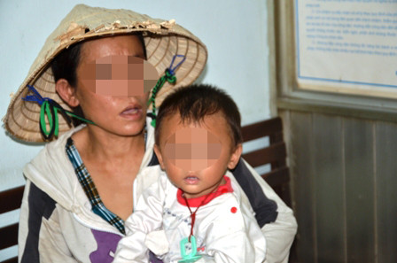 Cháu nhỏ đã thoát cảnh bị mẹ 