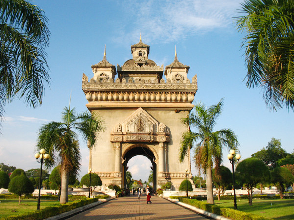 Khải Hoàn Môn Viêng - chăn