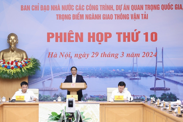 Thủ tướng Phạm Minh Chính chủ trì phiên họp. Ảnh: Nhật Bắc.