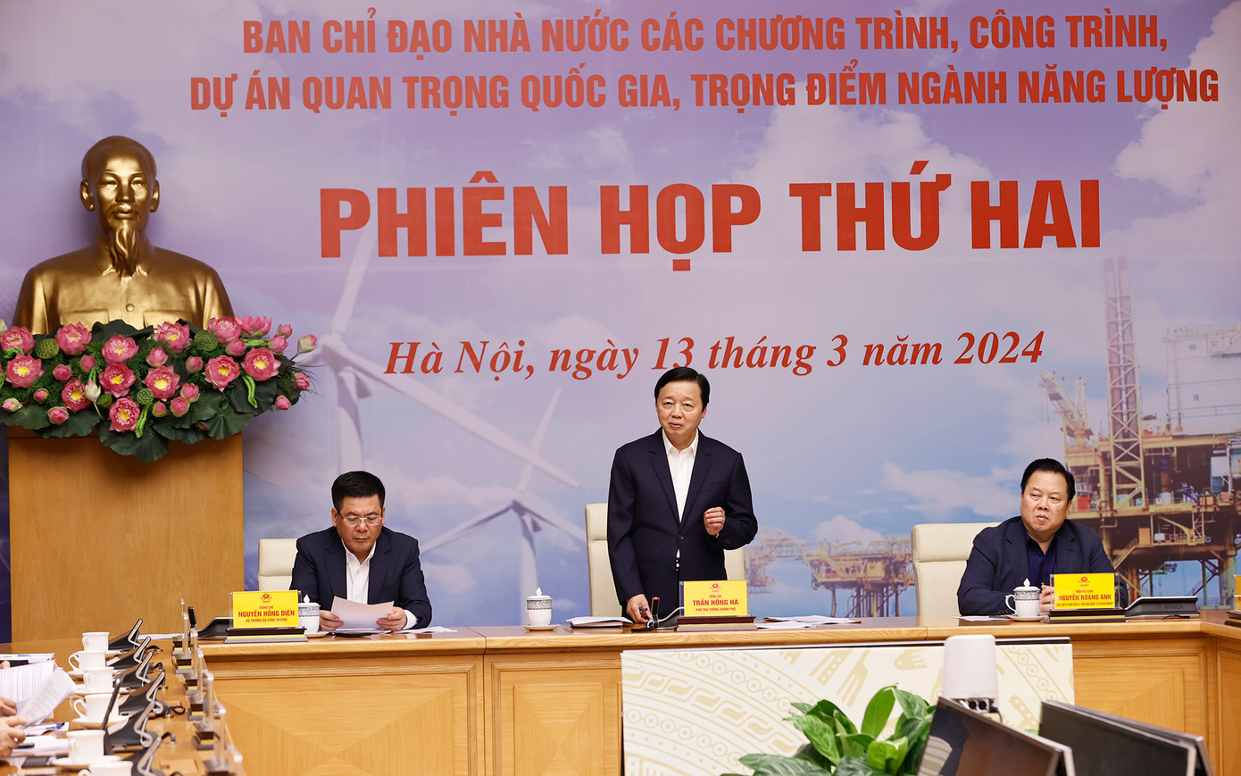 Phó Thủ tướng Trần Hồng Hà phát biểu tại phiên họp. Ảnh: MK