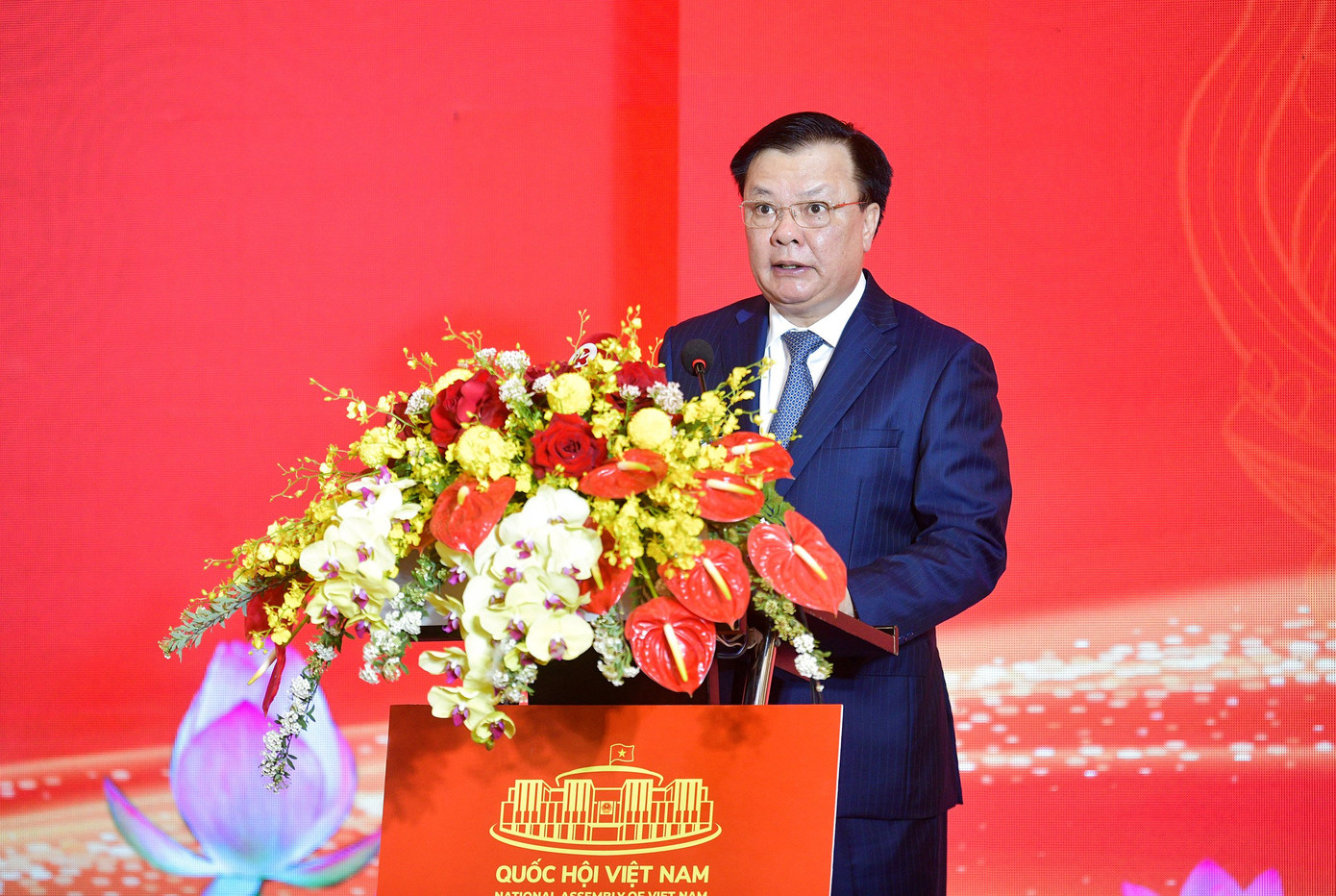 Bí thư Thành ủy - Trưởng Đoàn ĐBQH thành phố Hà Nội Đinh Tiến Dũng. Bí thư Thành ủy - Trưởng Đoàn ĐBQH thành phố Hà Nội Đinh Tiến Dũng.