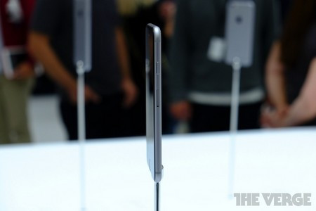 Ảnh thực tế iPhone màn hình 4,7 inch và 5,5 inch của Apple ảnh 4