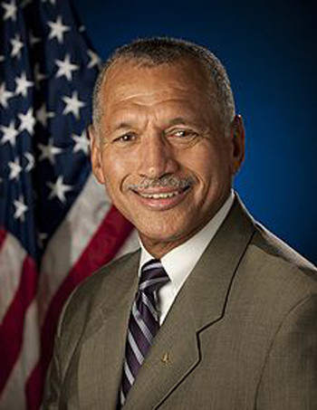 Tổng giám đốc NASA Charles Bolden. Ảnh: Wikipedia. Tổng giám đốc NASA Charles Bolden. Ảnh: Wikipedia