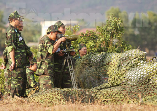 Quan sát phát hiện mục tiêu vào trận địa