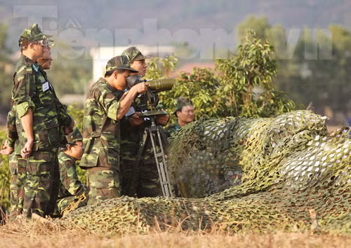 Quan sát phát hiện mục tiêu vào trận địa