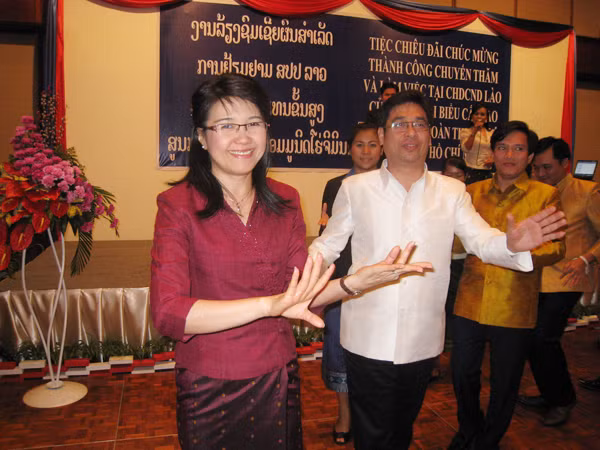 Điệu lăm vông kết nối