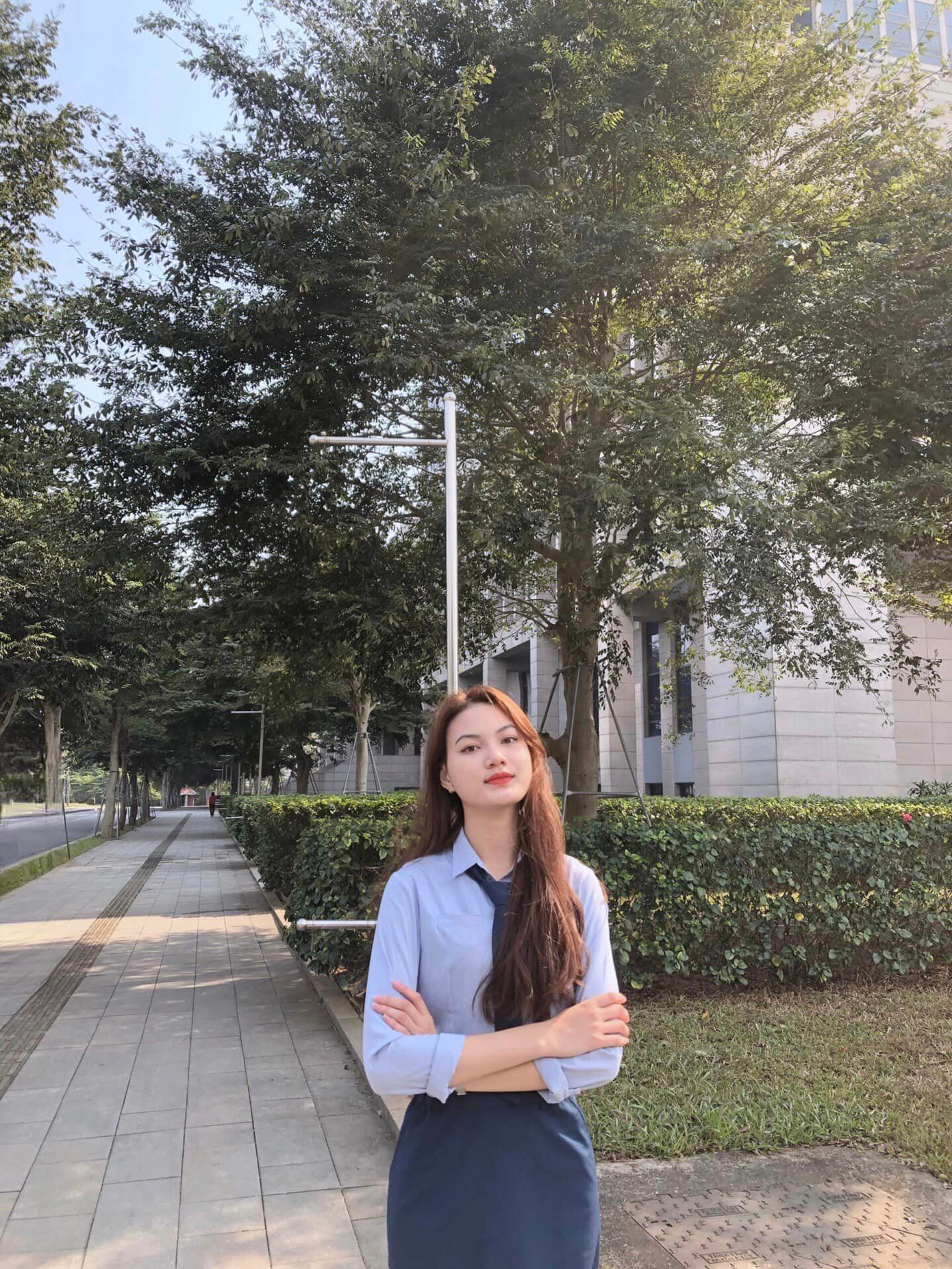 Người đẹp đến từ Ninh Bình cũng hạn chế sử dụng mạng xã hội. Những hình ảnh hiếm hoi trên trang cá nhân của cô đều là cập nhật về những hoạt động trên giảng đường.