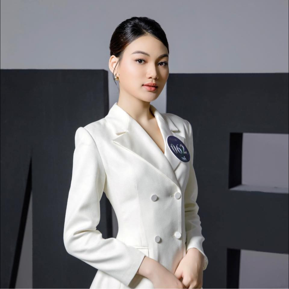 Người đẹp có sở trường về diễn xuất, múa đương đại và kỹ năng tiếng Anh ấn tượng.