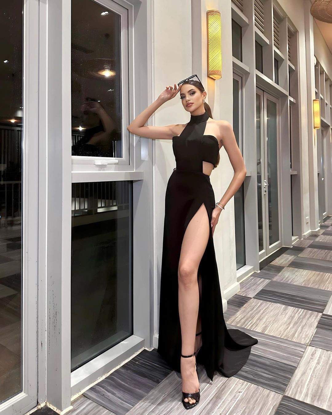 Người đẹp cũng bày tỏ vui mừng vì ban tổ chức quyết định tổ chức lại phần thi áo tắm vào ngày 14/10 tại sân khấu trong nhà để đảm bảo an toàn cho thí sinh.