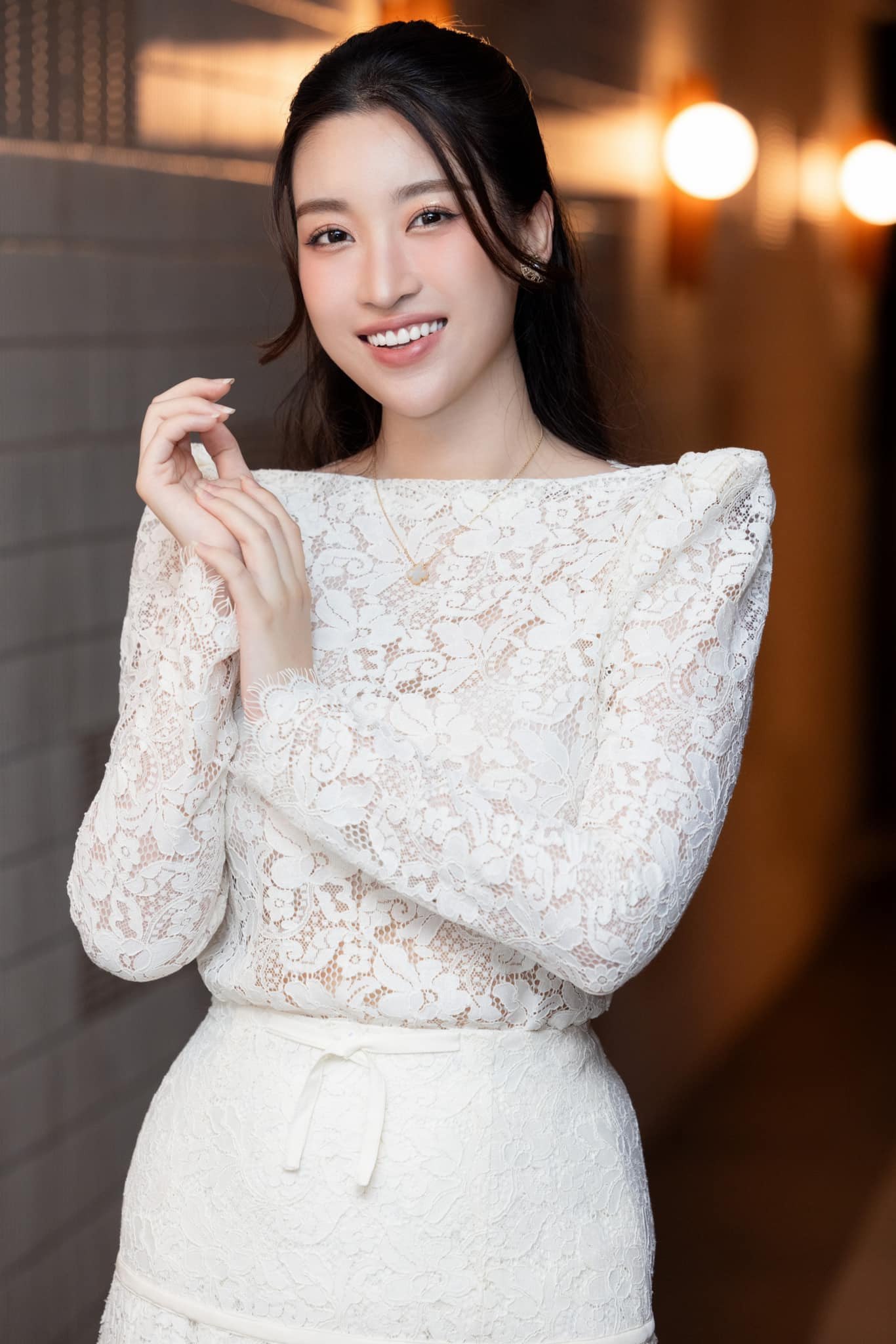 Kể từ khi có con, Đỗ Mỹ Linh sống kín tiếng, ít xuất hiện trước truyền thông. Gần đây nhất, Đỗ Mỹ Linh cùng chồng là Chủ tịch CLB Hà Nội - Đỗ Vinh Quang có mặt trên sân Mỹ Đình cổ vũ CLB Hà Nội gặp CLB Pohang Steelers (Hàn Quốc) trên SVĐ Mỹ Đình trong khuôn khổ lượt trận đầu tiên vòng bảng AFC Champions League hôm 20/9.