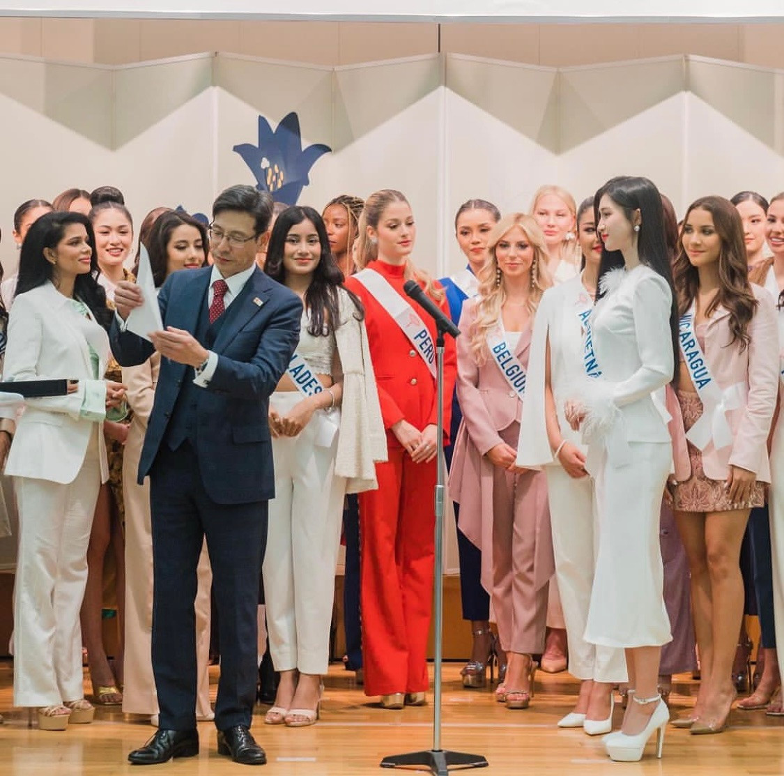 Á hậu Phương Nhi nhận giải Đại sứ Du lịch Nhật Bản.