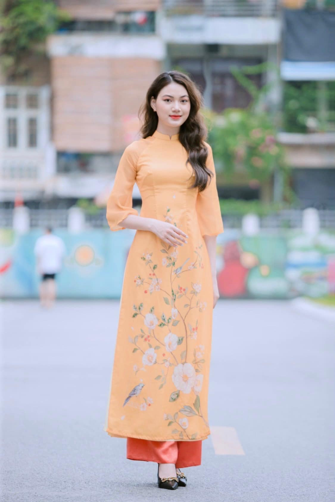 Thu Trang gây ấn tượng với thành tích học tập nổi bật. Cô là thành viên đội tuyển học sinh giỏi tiếng Anh, đạt giải Nhì Olympic tiếng Anh năm 2021, 2 Giải Đồng nghiên cứu Khoa học năm 2020, 2021.