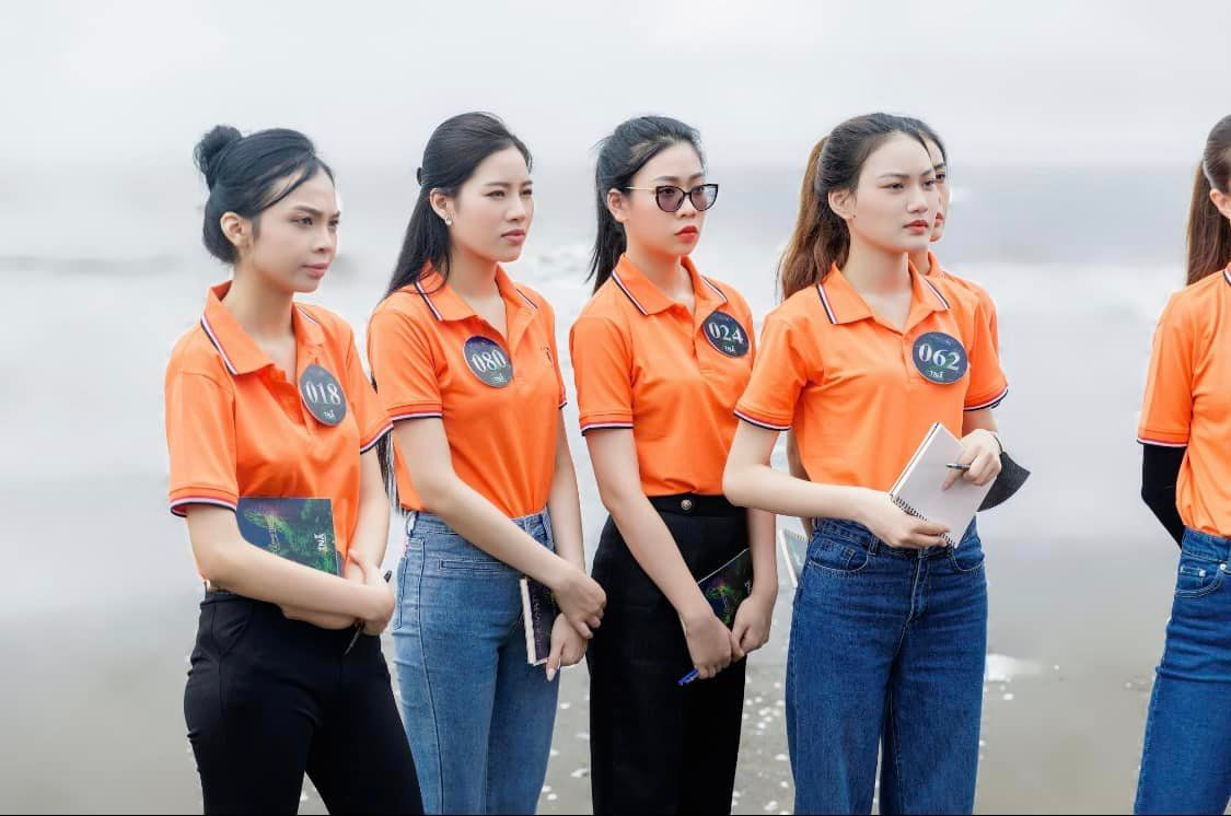 Tại cuộc thi Miss Earth Vietnam 2023, Thu Trang thuộc team nguyên tố Lửa của Hoa hậu Khánh Vân.
