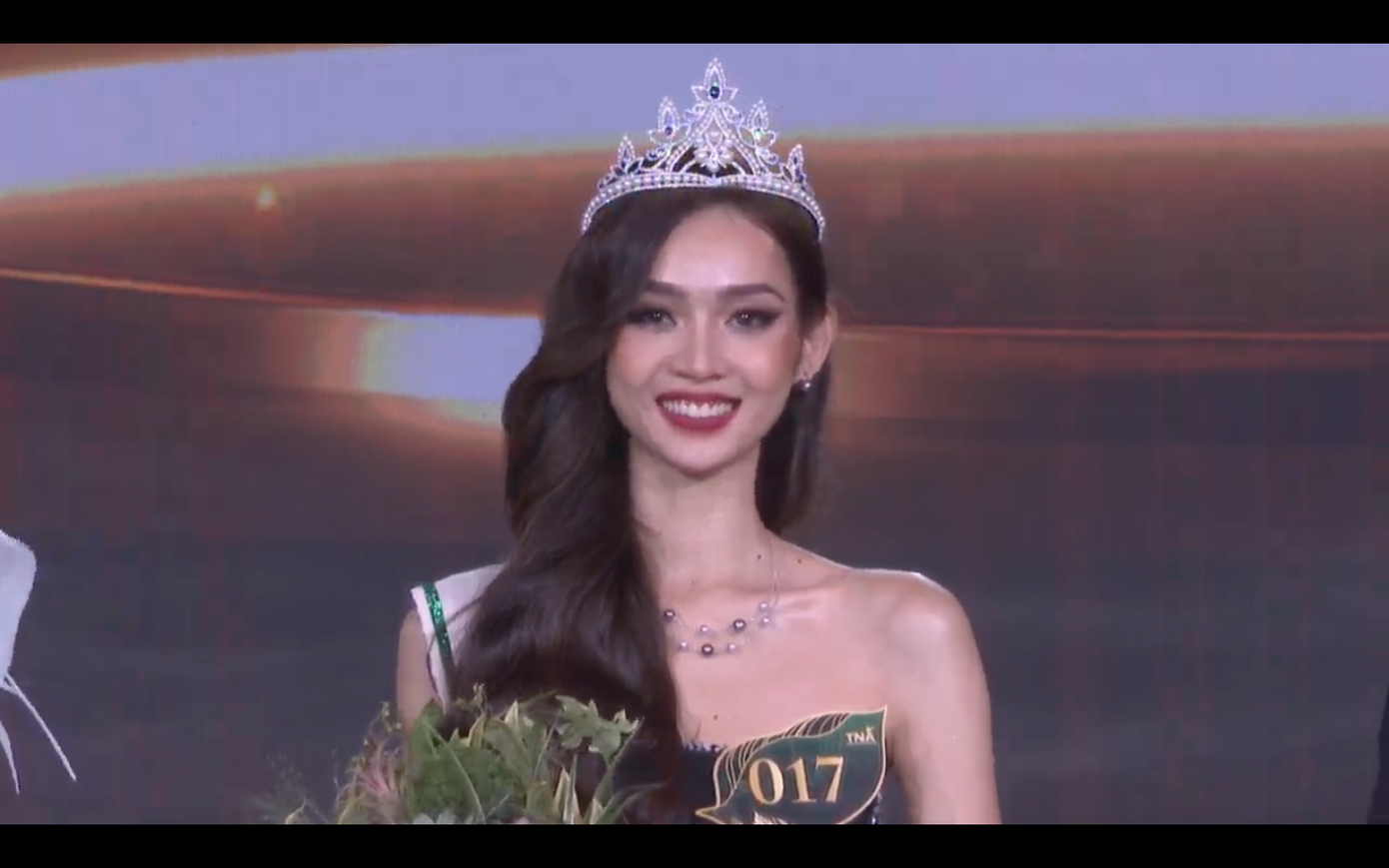 Các danh hiệu Miss Earth Vietnam 2023 Đỗ Thị Lan Anh, Miss Air Vietnam 2023 Nguyễn Thị Thu Trang, Miss Fire Vietnam 2023 Hoàng Thị Kim Chi, Miss Water Vietnam 2023 Hoàng Thị Yến Nhi.