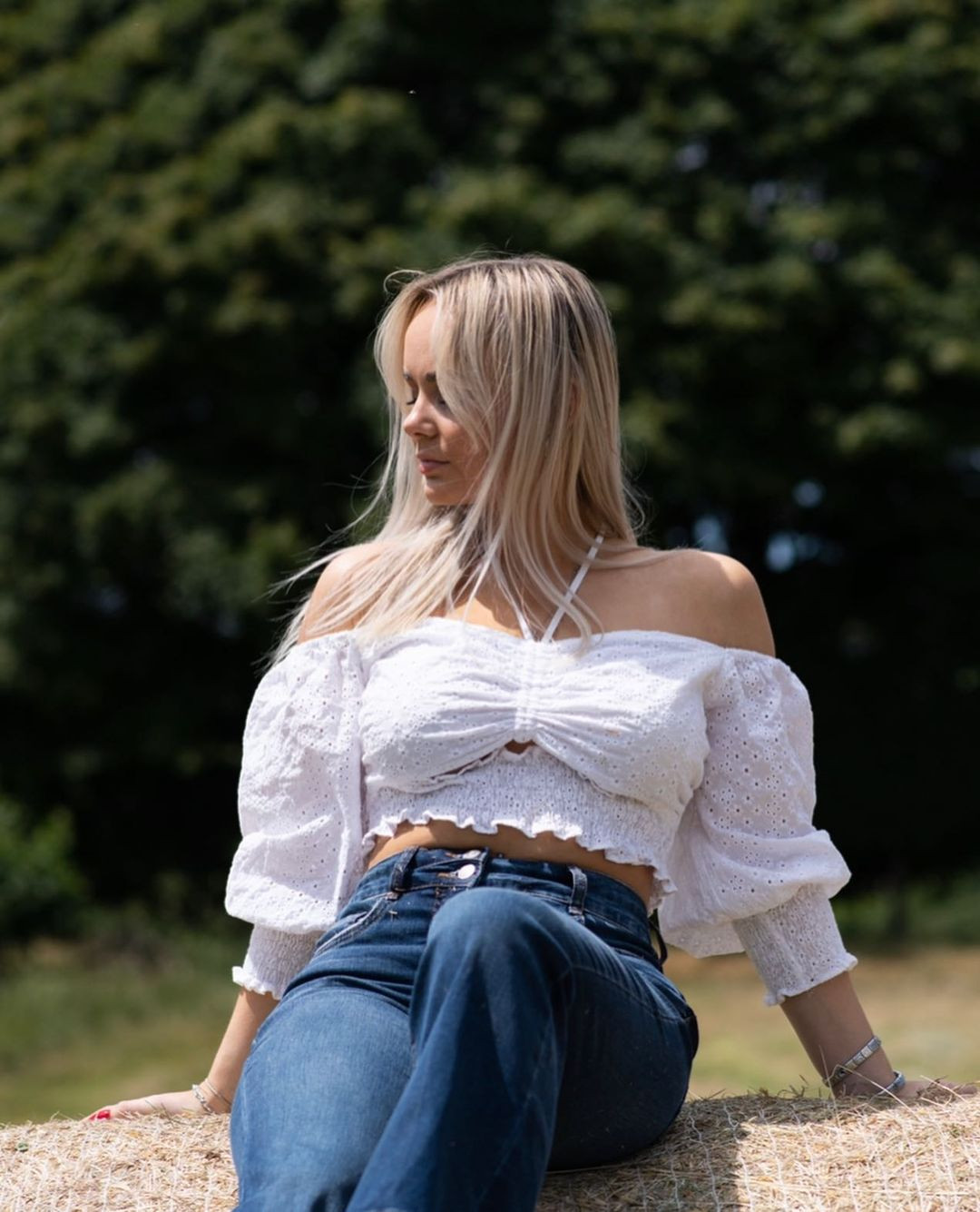 Trong thời gian chờ bác sĩ chẩn đoán, Carys thậm chí còn bị buộc tội bịa đặt về tình trạng sức khỏe của mình. "Người ta nói rằng tôi đang giả vờ và lười biếng. Mọi người bắt đầu không tin tôi và trong đầu tôi cũng tự hỏi liệu mình có đang bịa đặt mà không nhận ra hay không", cô nói.