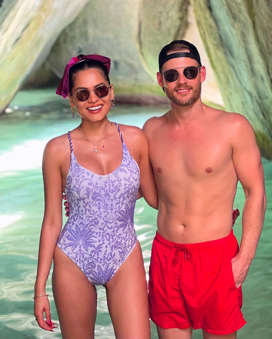 Andrea Meza được bạn trai - Ryan Antonio cầu hôn.