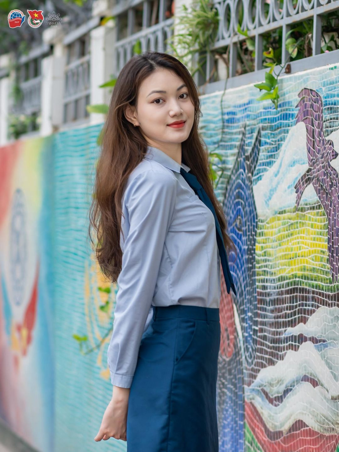 Ngoài đời, Thu Trang ăn mặc giản dị, trang điểm nhẹ nhàng khi đến giảng đường.