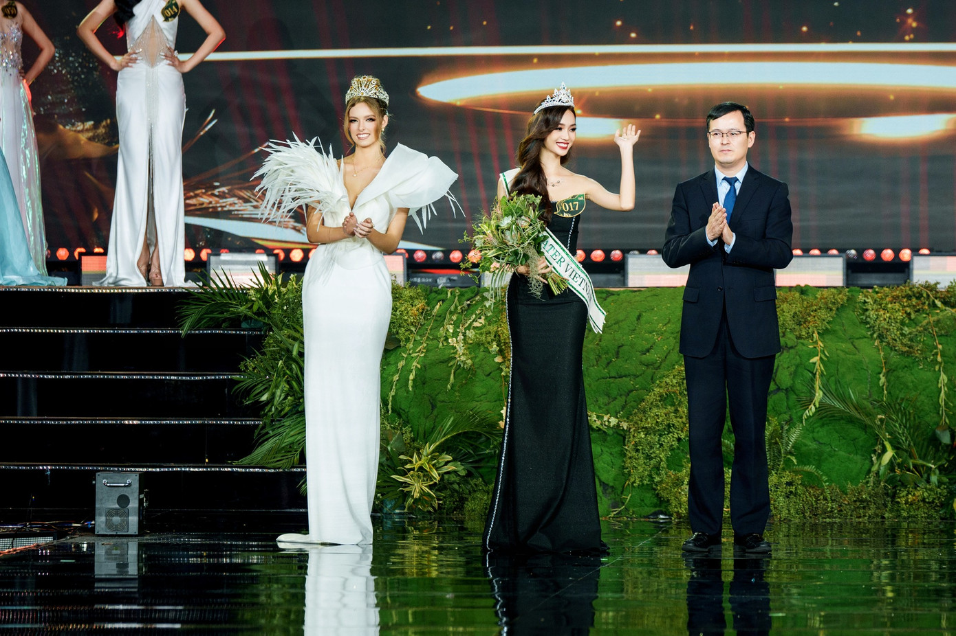 Trong đêm chung kết Hoa hậu Trái Đất Việt Nam 2023, thí sinh Hoàng Thị Yến Nhi được trao giải Miss Water Vietnam.