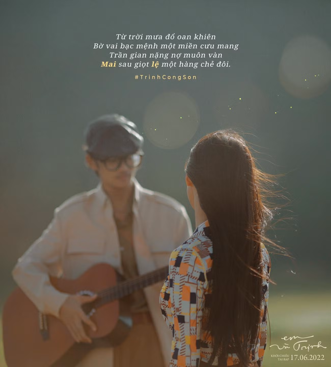 Với chiếc đàn thùng đơn giản, Trịnh Công Sơn đã cùng Khánh Ly làm nên những chuyến du ca đi vào lịch sử âm nhạc Việt Nam. Với chiếc đàn thùng đơn giản, Trịnh Công Sơn đã cùng Khánh Ly làm nên những chuyến du ca đi vào lịch sử âm nhạc Việt Nam.