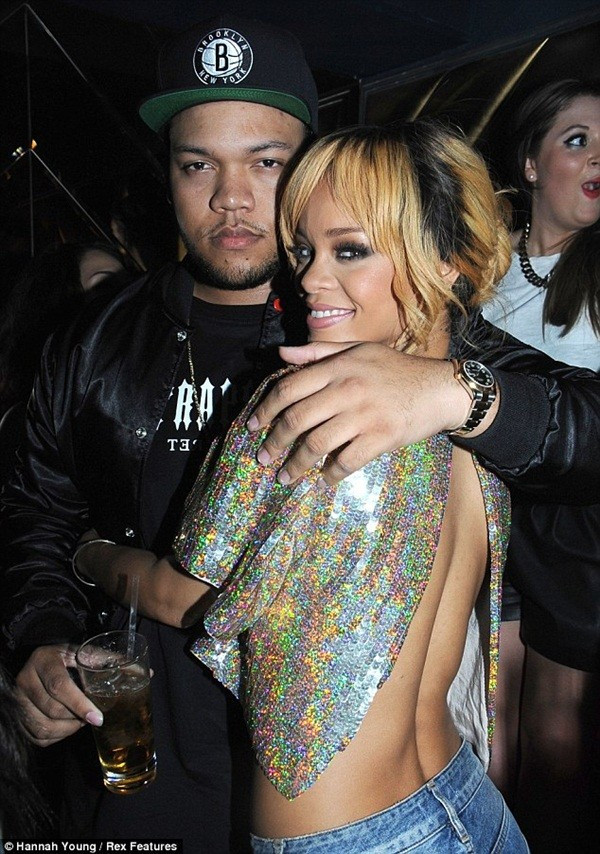 Rihanna đã có khoảng thời gian thư giãn, xả stress thực sự