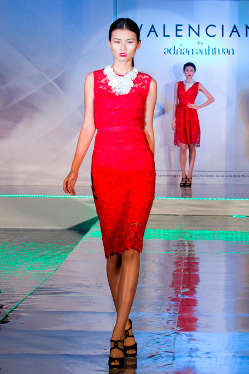 Thiên Trang lạnh lùng và cá tính trên sàn diễn