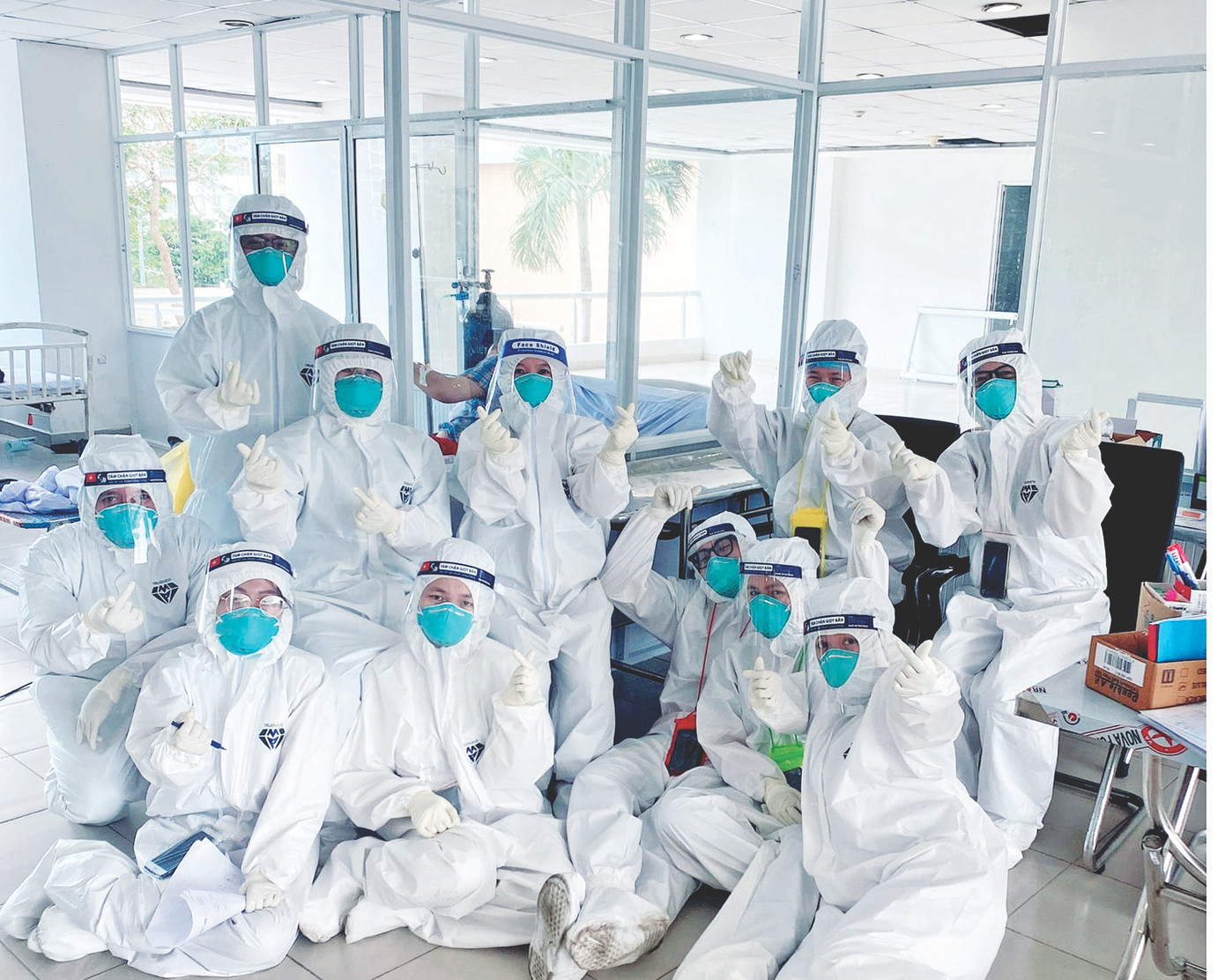 Dù trong hoàn cảnh nào những thiên thần áo trắng cũng luôn lạc quan