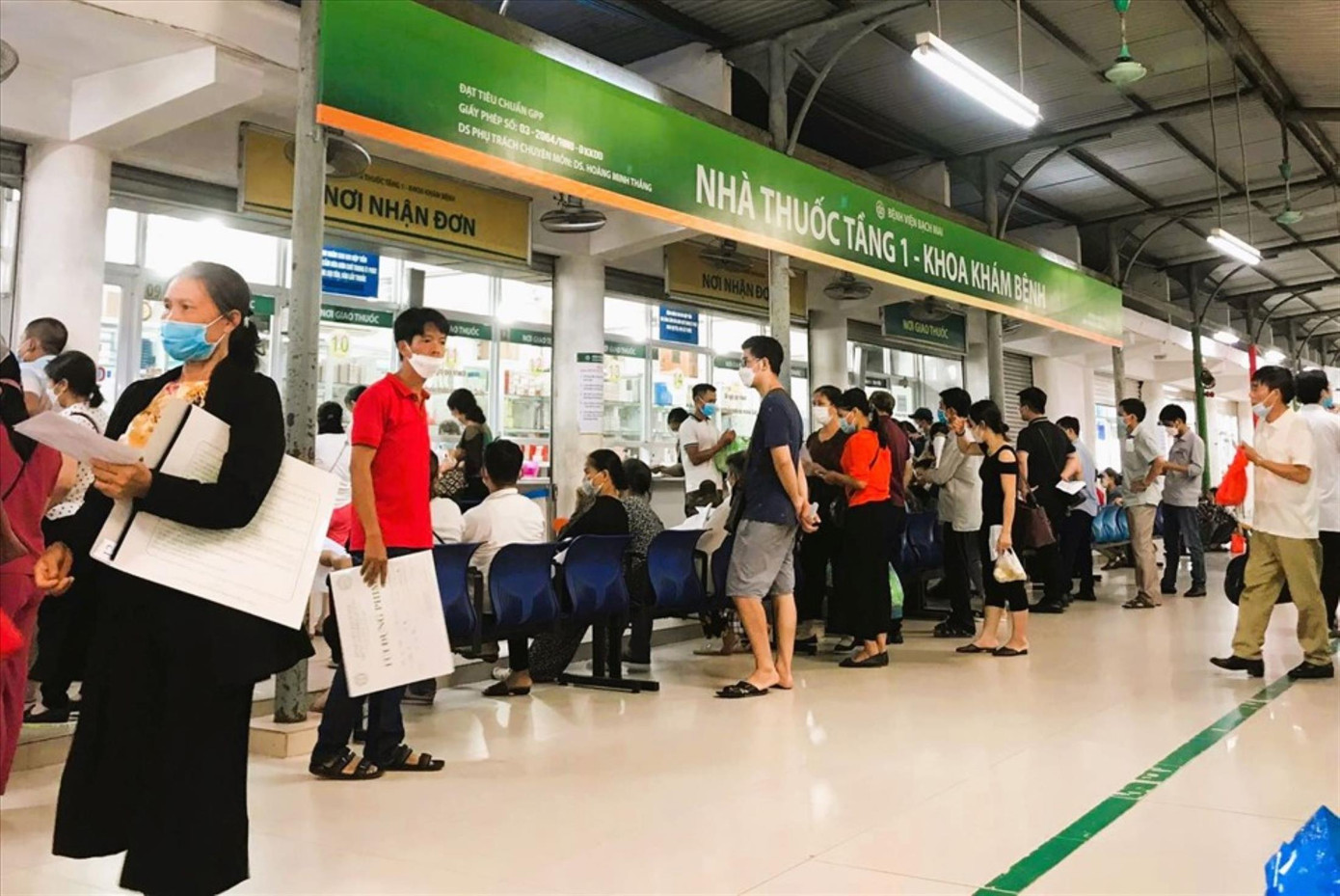 Nhiều bệnh viện vẫn thiếu thuốc, vật tư y tế