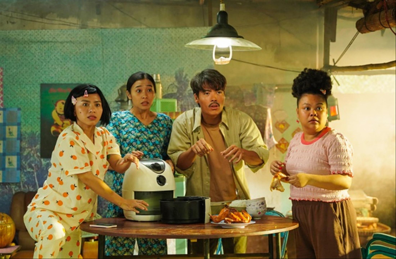 Biệt đội rất ổn &quot;bất ổn&quot; khi ra rạp dù quy tụ dàn diễn viên nổi tiếng