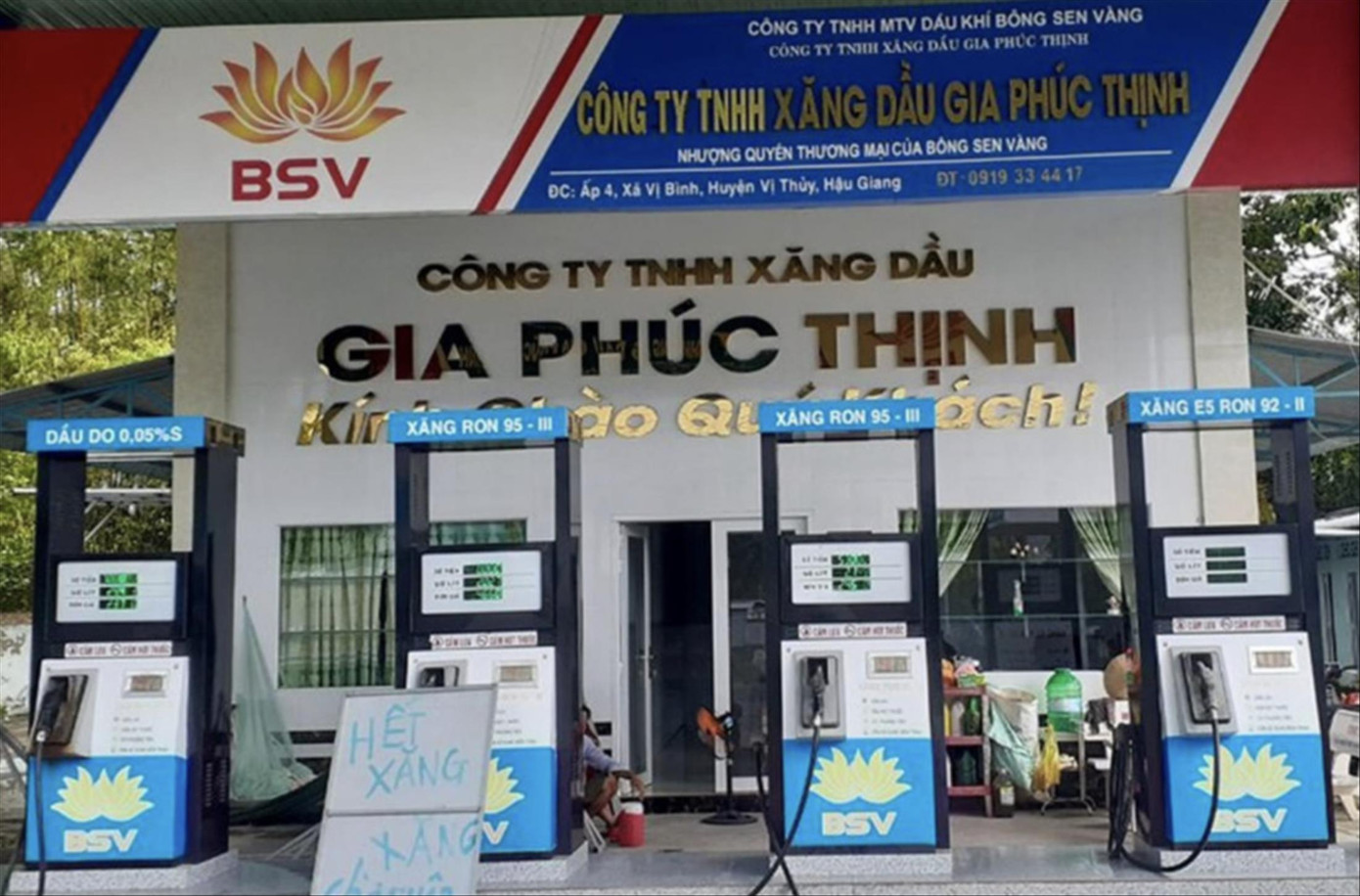 Doanh nghiệp cho rằng, cần có cơ chế quản lý các đầu mối bằng cách tách khỏi khâu bán lẻ và tổng kiểm tra các doanh nghiệp có nhiều vi phạm Ảnh: Nguyễn Bằng Doanh nghiệp cho rằng, cần có cơ chế quản lý các đầu mối bằng cách tách khỏi khâu bán lẻ và tổng kiểm tra các doanh nghiệp có nhiều vi phạm Ảnh: Nguyễn Bằng