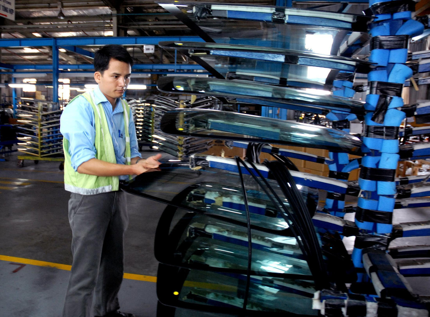 Nhiều DN có nhu cầu vay vốn để mở rộng sản xuất. Ảnh: Như Ý Nhiều DN có nhu cầu vay vốn để mở rộng sản xuất. Ảnh: Như Ý