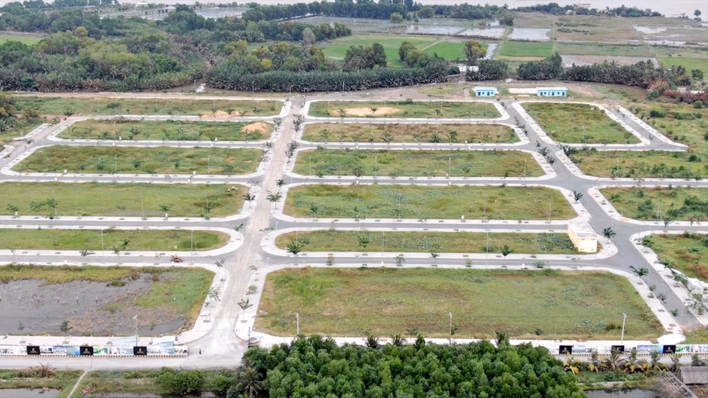 Một dự án bất động sản ở huyện Nhơn Trạch, tỉnh Đồng Nai được nhà nước thu hồi đất để giao cho doanh nghiệp làm dự án và có khiếu kiện của người dân Ảnh: Duy Quang Một dự án bất động sản ở huyện Nhơn Trạch, tỉnh Đồng Nai được nhà nước thu hồi đất để giao cho doanh nghiệp làm dự án và có khiếu kiện của người dân Ảnh: Duy Quang