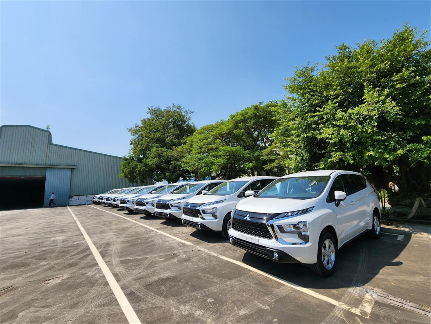 Một doanh nghiệp vận tải vừa vay tiền mua xe, giờ không khỏi lo lắng khi lãi suất tăng