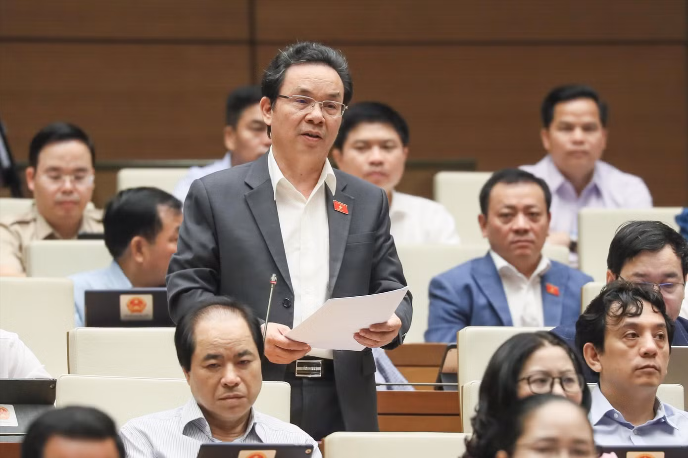 ĐB Hoàng Văn Cường