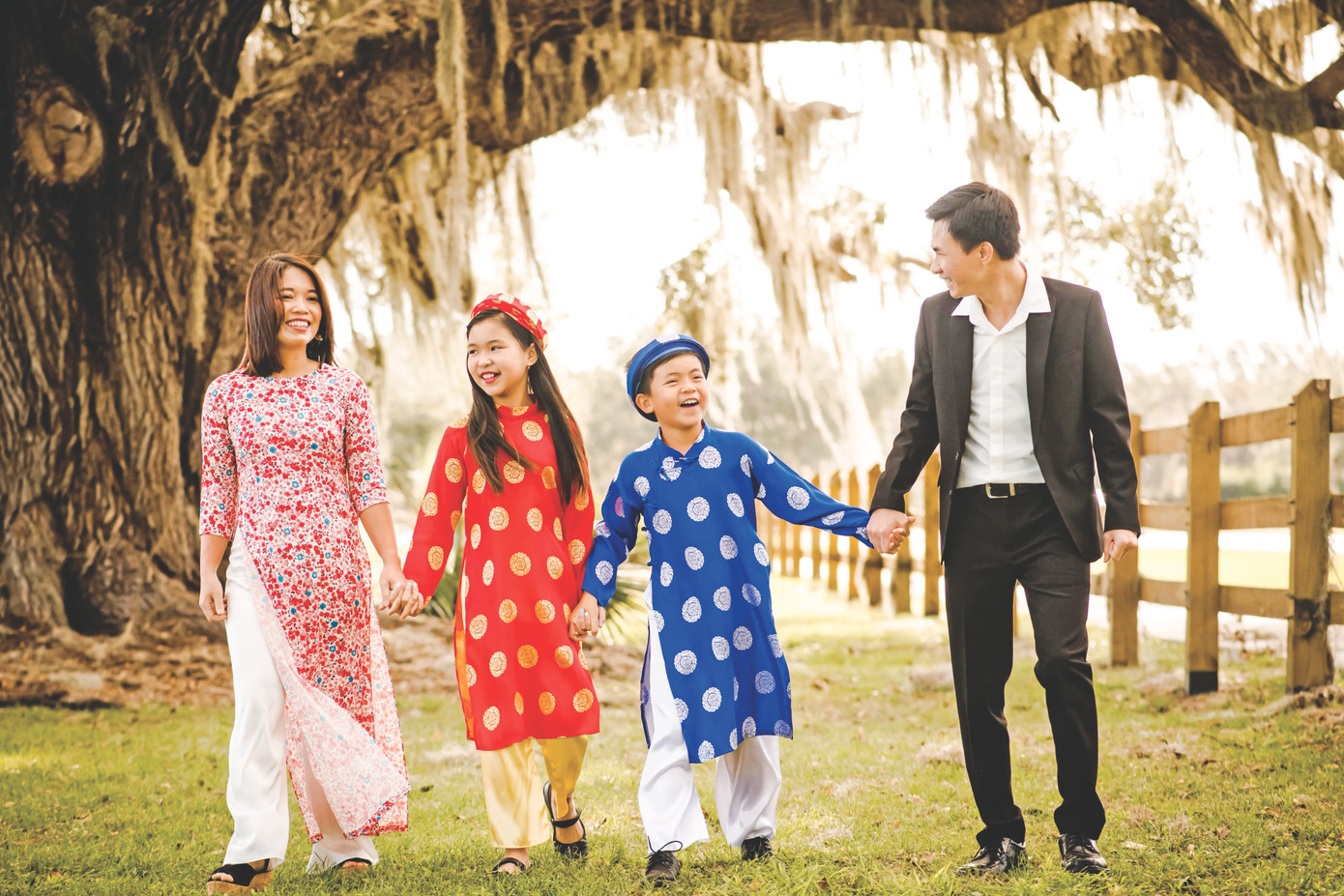 Gia đình nhỏ của GS Nguyễn Đăng Hùng. Gia đình nhỏ của GS Nguyễn Đăng Hùng.