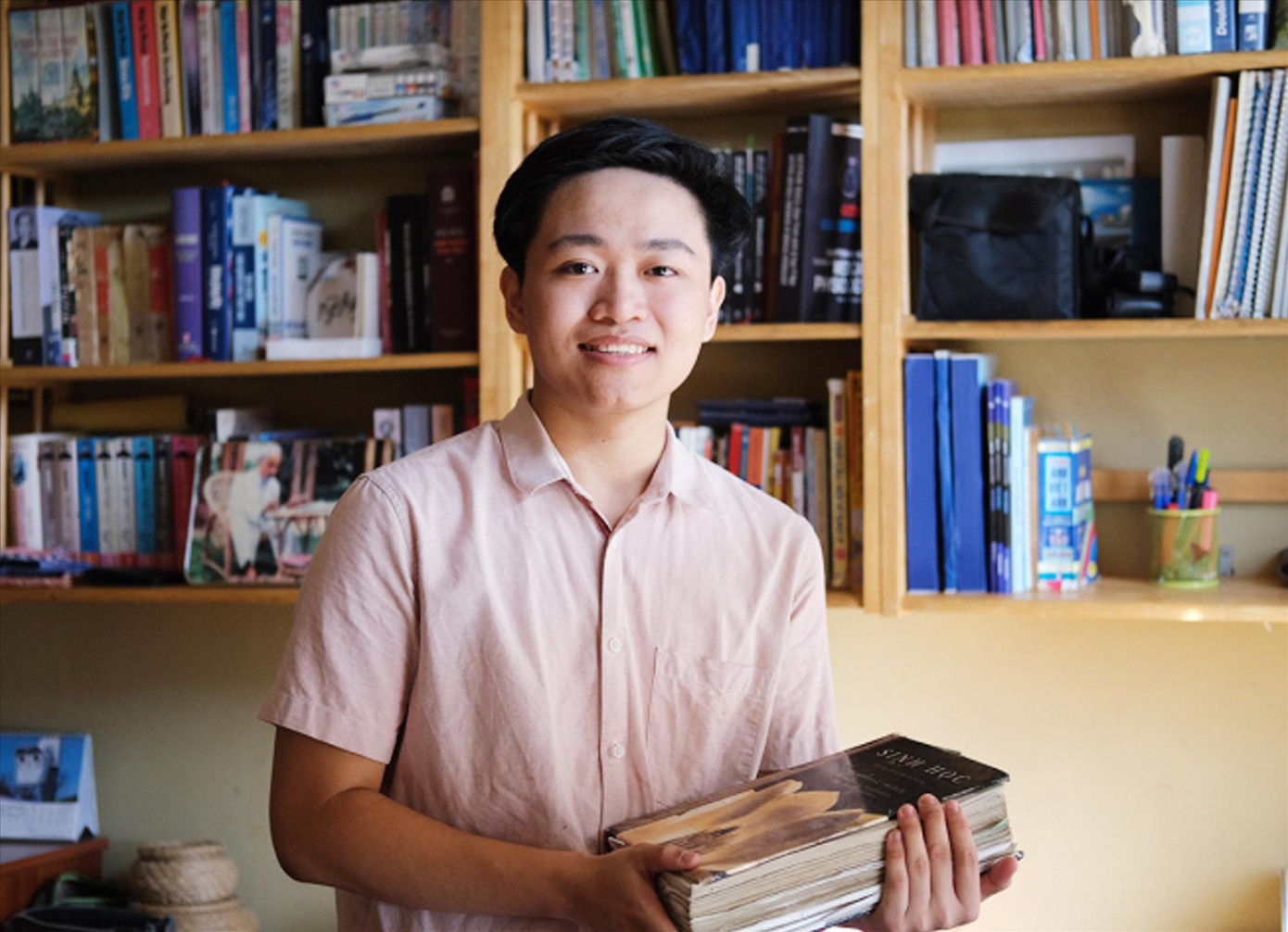 Đồng Ngọc Hà lọt vào top 20 đề cử Gương mặt trẻ Việt Nam tiêu biểu năm 2021 (lĩnh vực Học tập) Ảnh: NVCC Đồng Ngọc Hà lọt vào top 20 đề cử Gương mặt trẻ Việt Nam tiêu biểu năm 2021 (lĩnh vực Học tập) Ảnh: NVCC