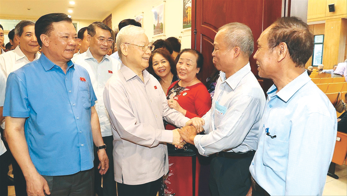 Tổng Bí thư Nguyễn Phú Trọng tiếp xúc cử tri Hà Nội trước kỳ họp Quốc hội ảnh: TTXVN