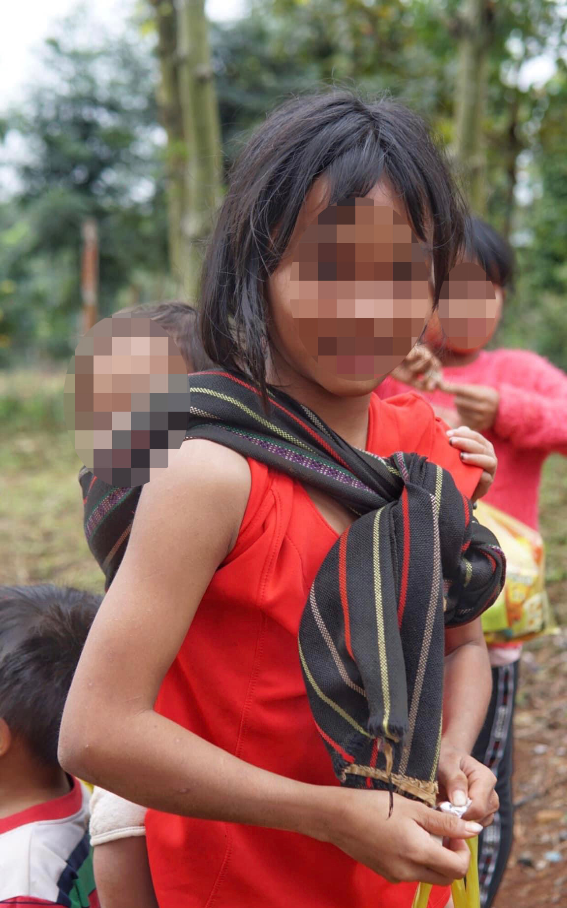 Tảo hôn, hôn nhân cận huyết thống để lại những hệ lụy lâu dài cho gia đình và xã hội. (Ảnh minh họa)