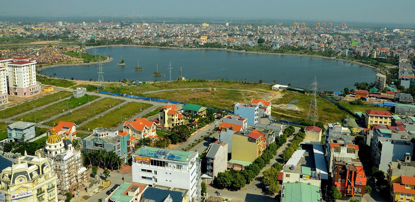 Phải tách bạch giữa quan hệ đất đai mang tính chất công với quan hệ đất đai mang tính chất tư. Ảnh: TTXVN Phải tách bạch giữa quan hệ đất đai mang tính chất công với quan hệ đất đai mang tính chất tư. Ảnh: TTXVN