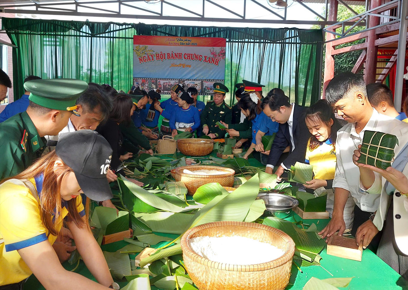 Nhiều hoạt động của bộ đội biên phòng hướng về bà con vùng biên giới Nhiều hoạt động của bộ đội biên phòng hướng về bà con vùng biên giới