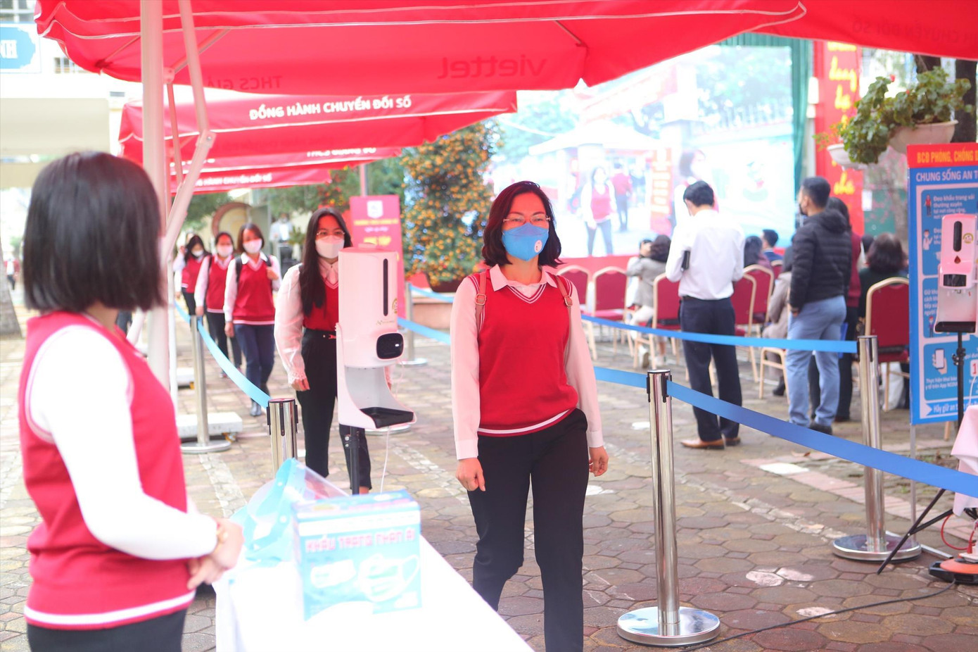 Học sinh nên tập dần thói quen dậy sớm, vận động để quay lại trường học. Ảnh: Trọng Tài Học sinh nên tập dần thói quen dậy sớm, vận động để quay lại trường học. Ảnh: Trọng Tài