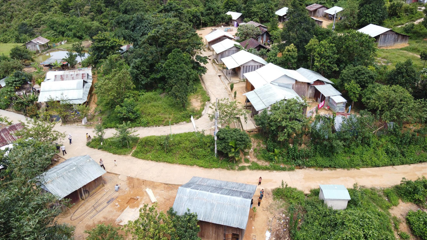 Thôn 2, xã Phước Lộc (Phước Sơn, Quảng Nam) sạch đẹp giữa núi rừng Ảnh: Nguyễn Thành