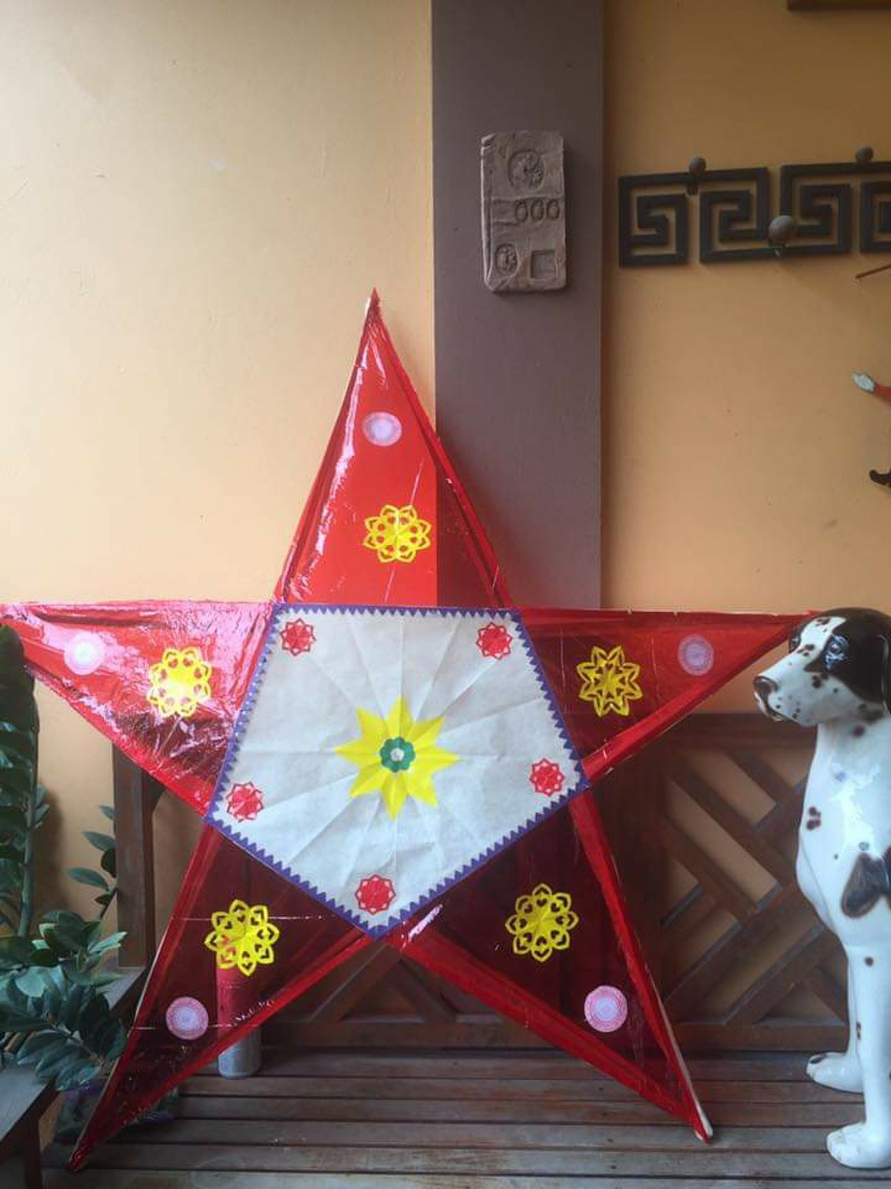 Chiếc đèn trung thu do nhà thơ Nguyễn Quang Thiều tự làm