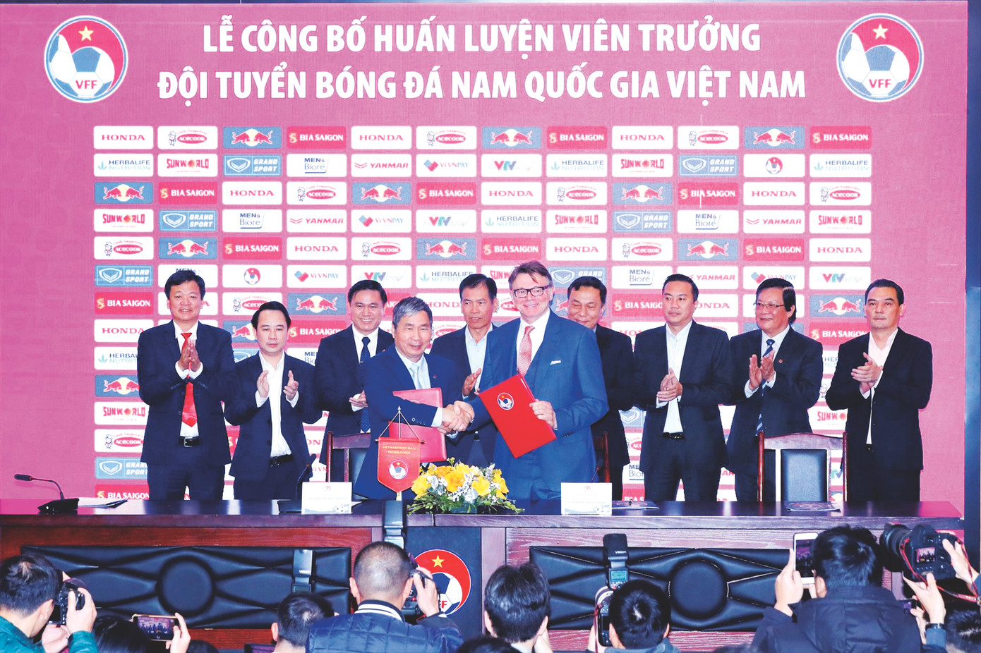 HLV Philippe Troussier hứa hẹn sẽ tạo nên những biến đổi lớn ở các ĐTQG ảnh: Trọng Tài