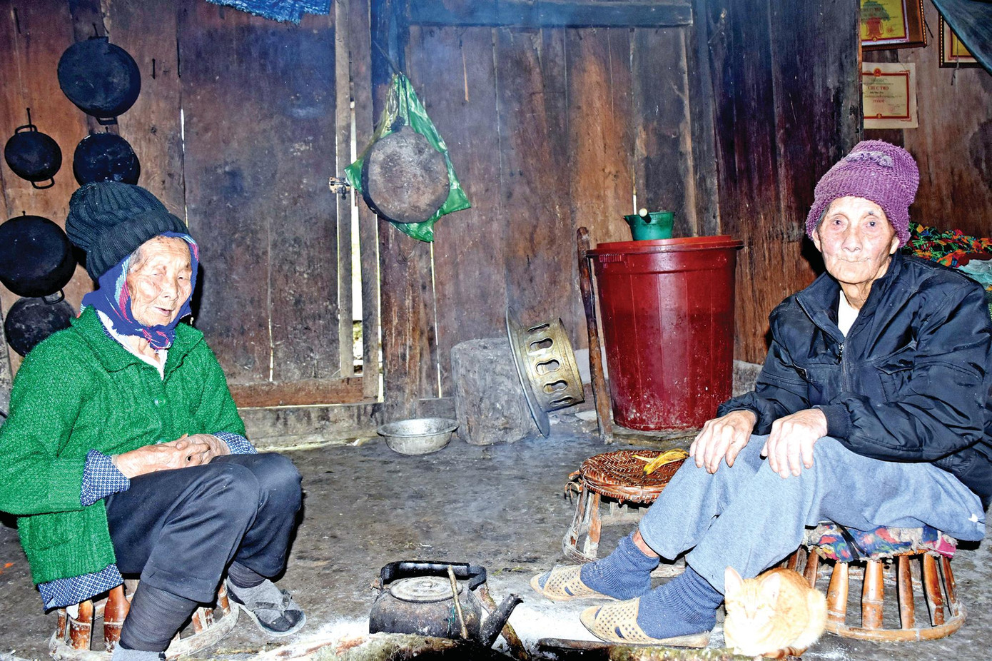 Vợ chồng cụ Và Y Xồng đều đã hơn 100 tuổi