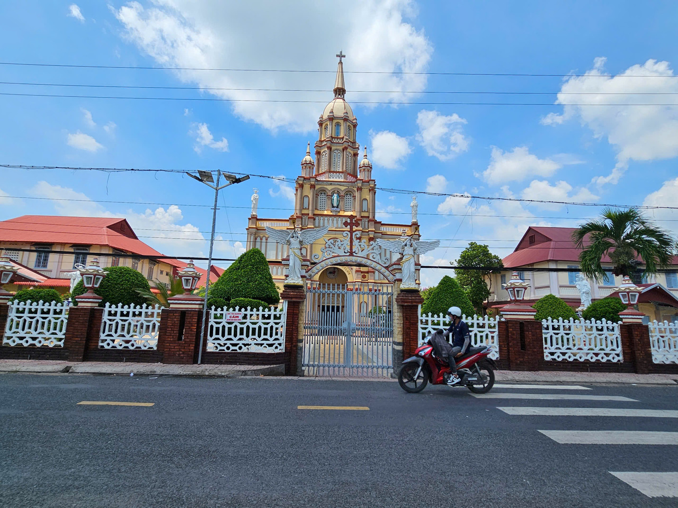 Nhà thờ Cù Lao Giêng trên 150 tuổi ở An GiangẢnh: Hòa Hội