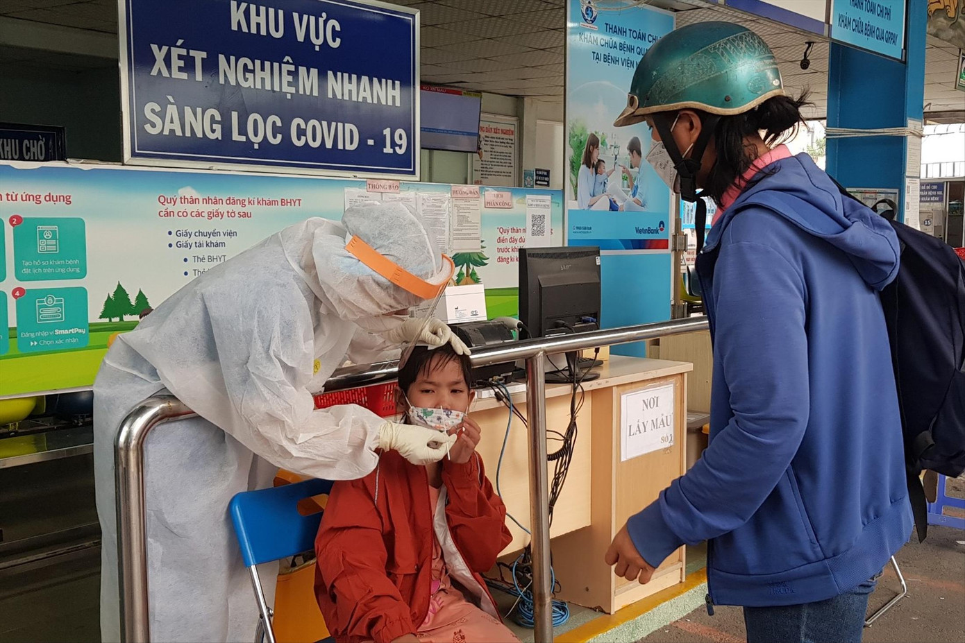 Trẻ từ 5 đến 12 tuổi là nhóm cần được chích vắc xin ngừa COVID-19